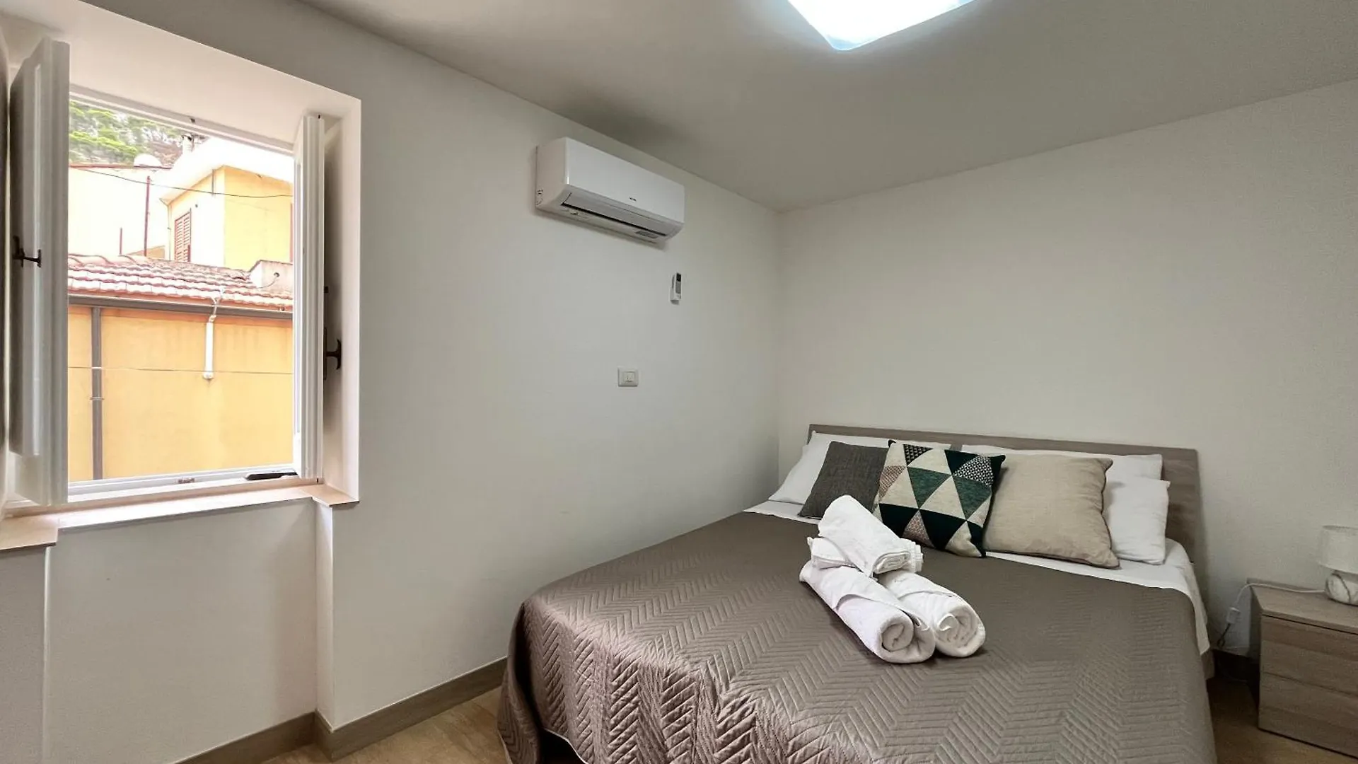 Holiday home Casa San Michele Arcangelo Modica Italy